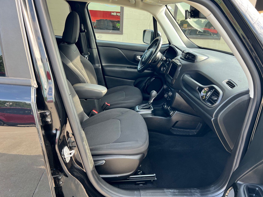 2019 Jeep Renegade Image 11