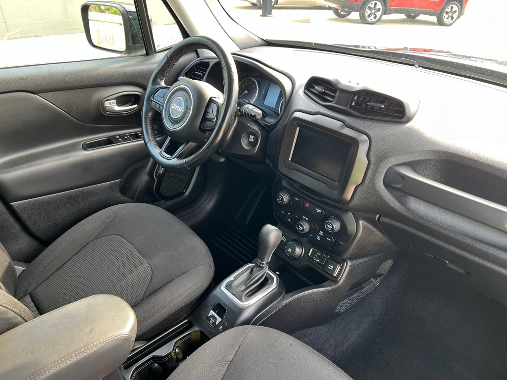 2019 Jeep Renegade Image 12