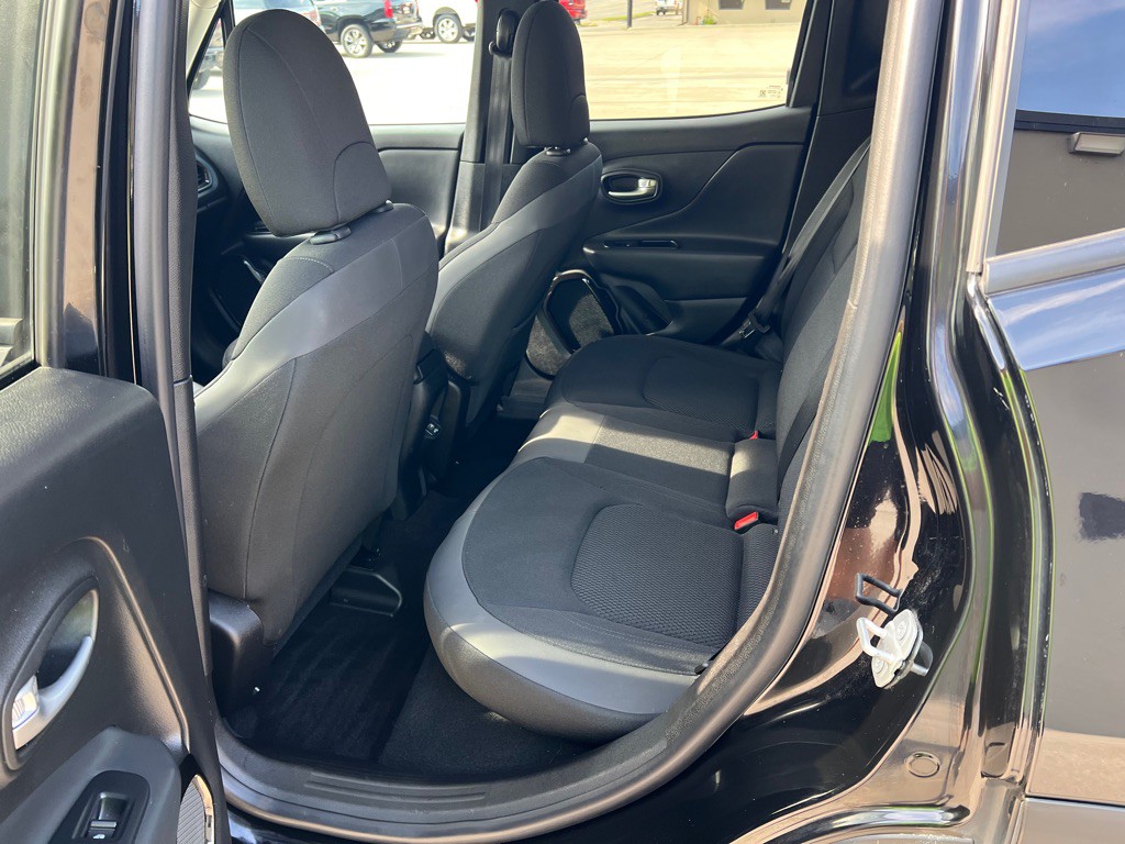 2019 Jeep Renegade Image 17