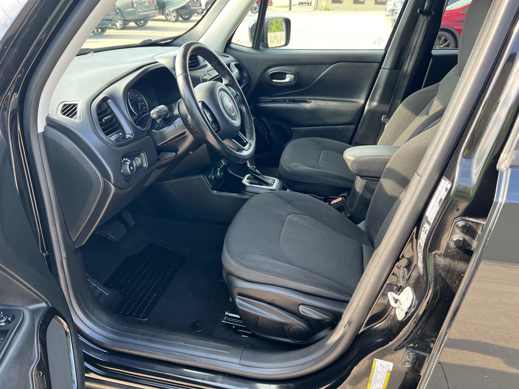 2019 Jeep Renegade Image 18