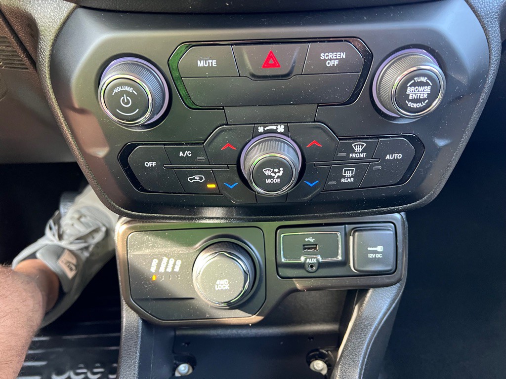 2019 Jeep Renegade Image 23