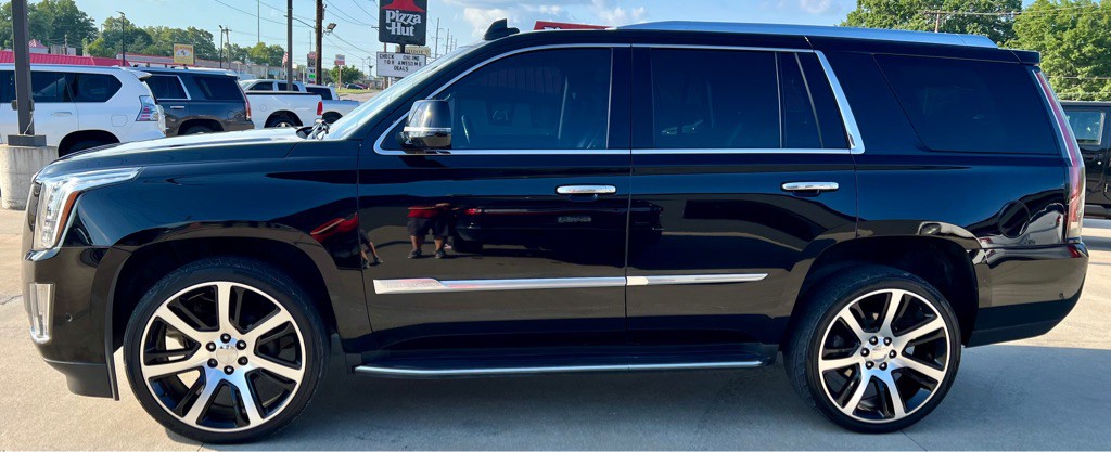 2018 Cadillac Escalade Image 4