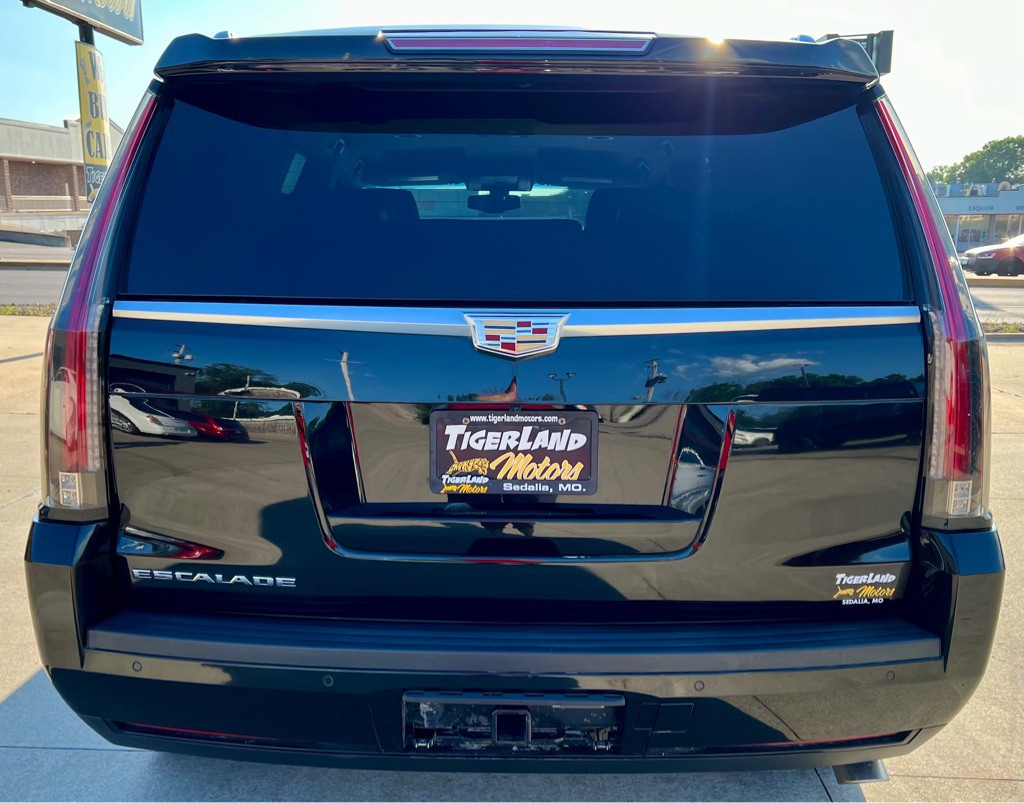 2018 Cadillac Escalade Image 6