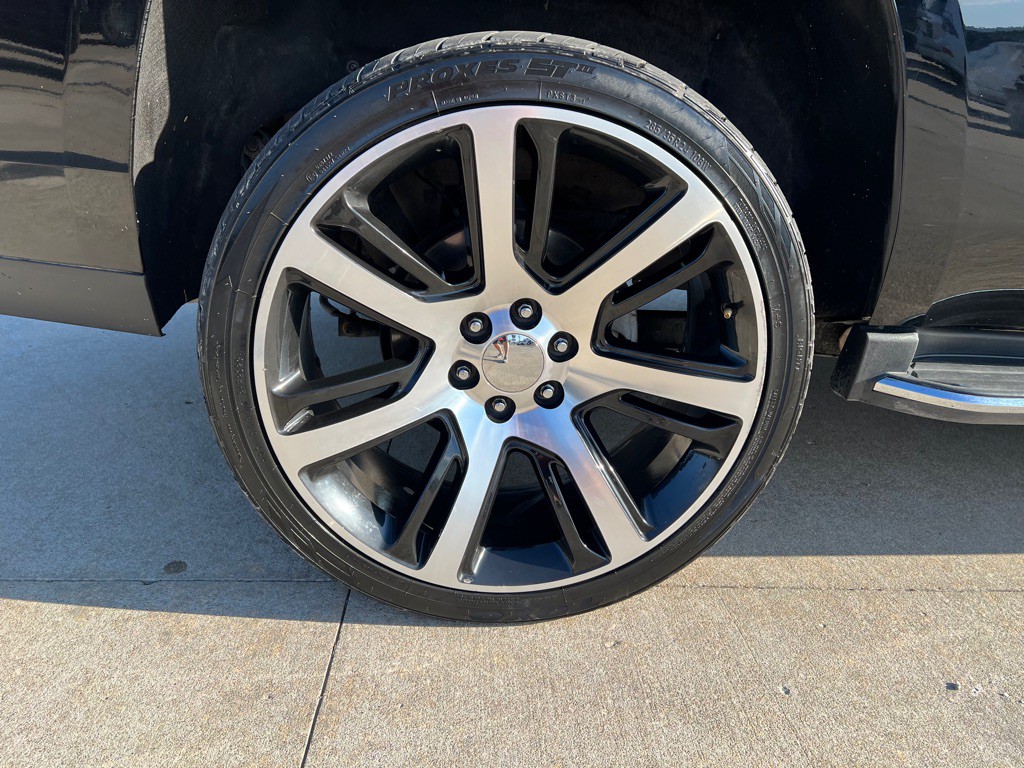 2018 Cadillac Escalade Image 9