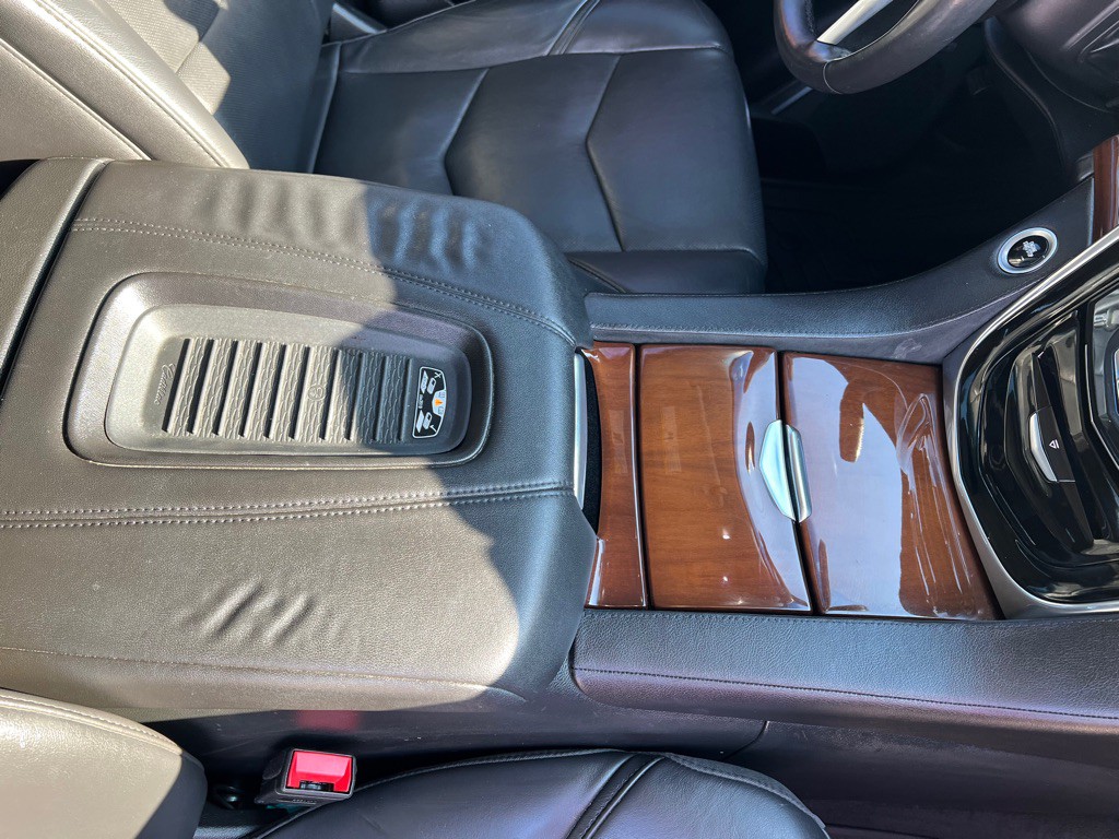 2018 Cadillac Escalade Image 14