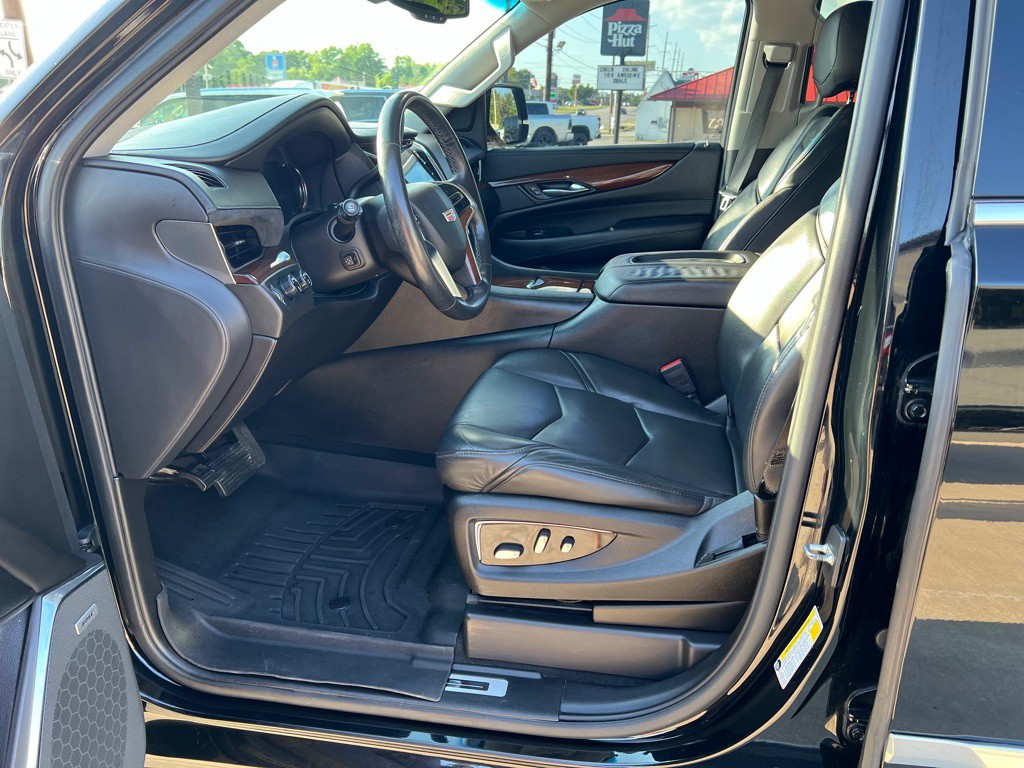 2018 Cadillac Escalade Image 23