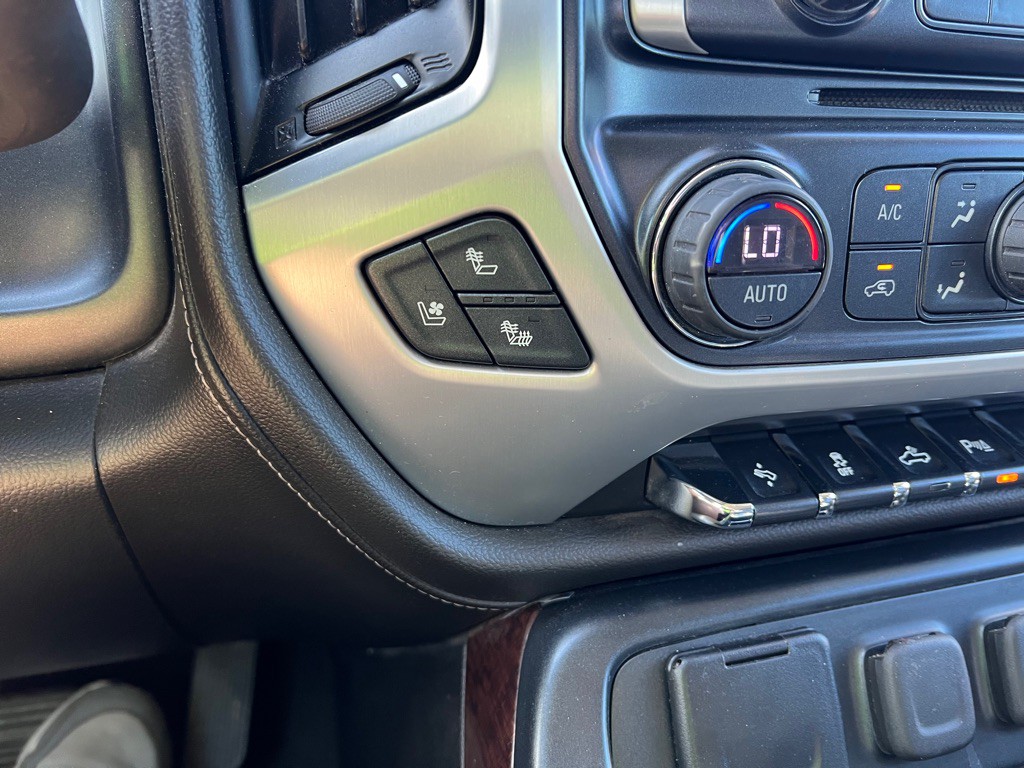 2017 GMC Sierra Image 28