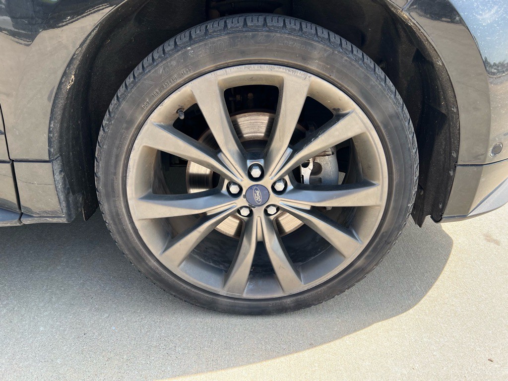 2015 Ford Edge Image 9