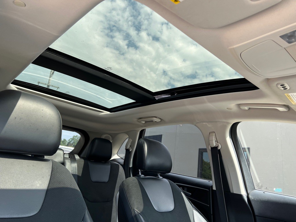 2015 Ford Edge Image 10