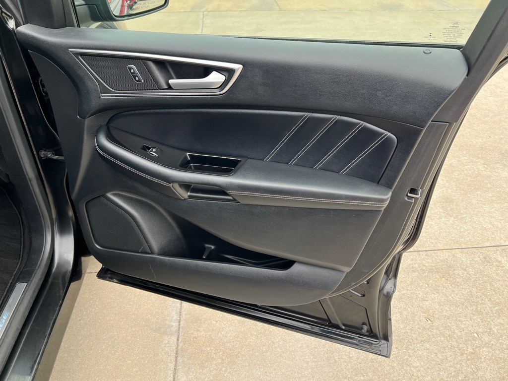 2015 Ford Edge Image 11