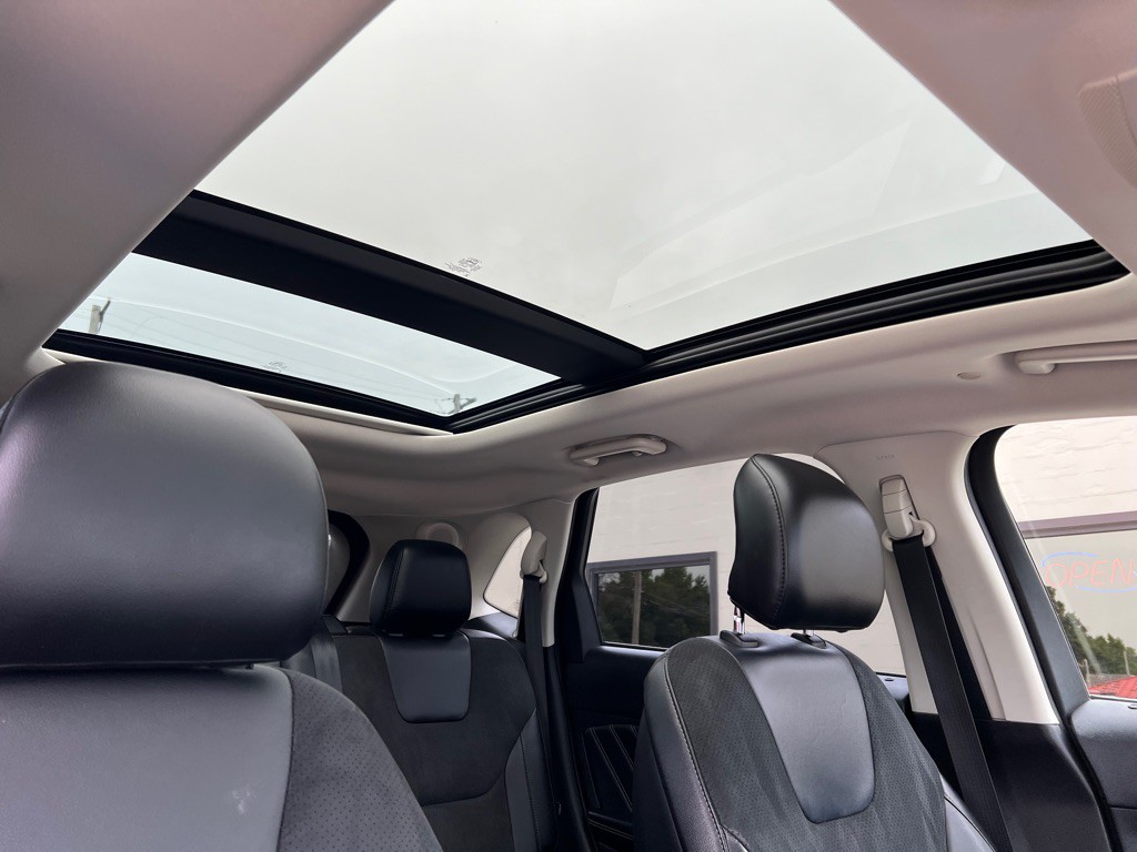 2015 Ford Edge Image 14