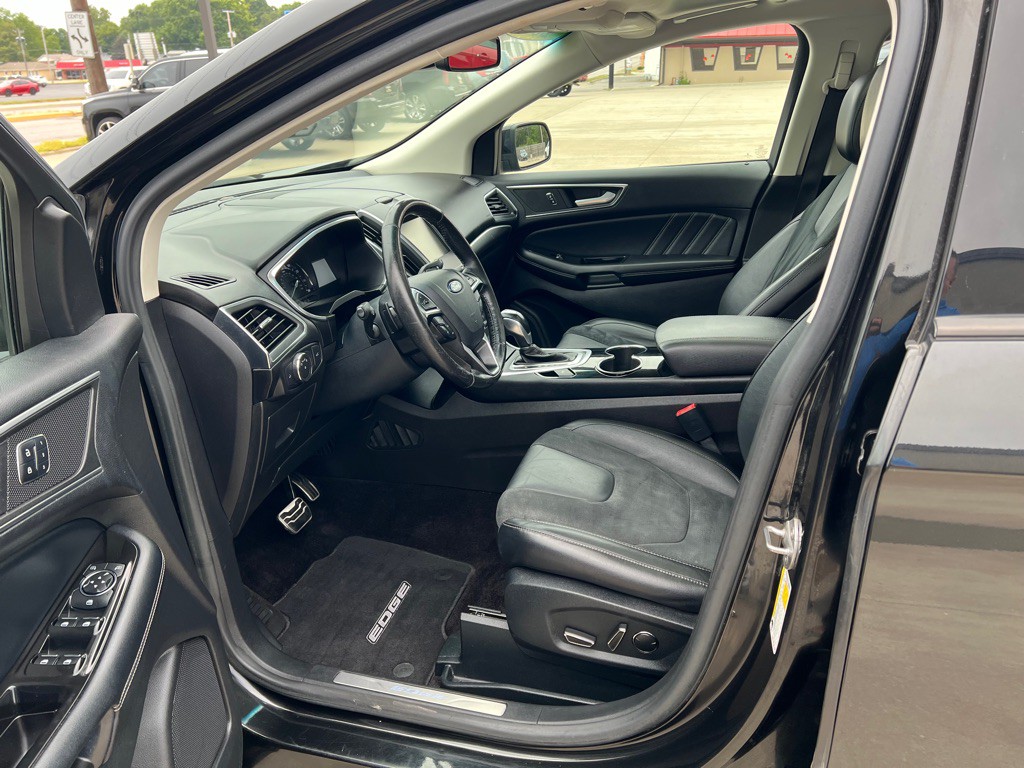 2015 Ford Edge Image 22