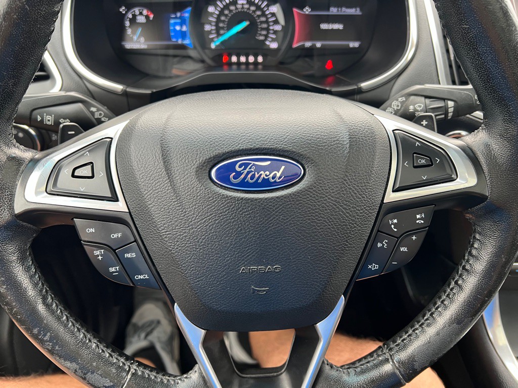 2015 Ford Edge Image 31
