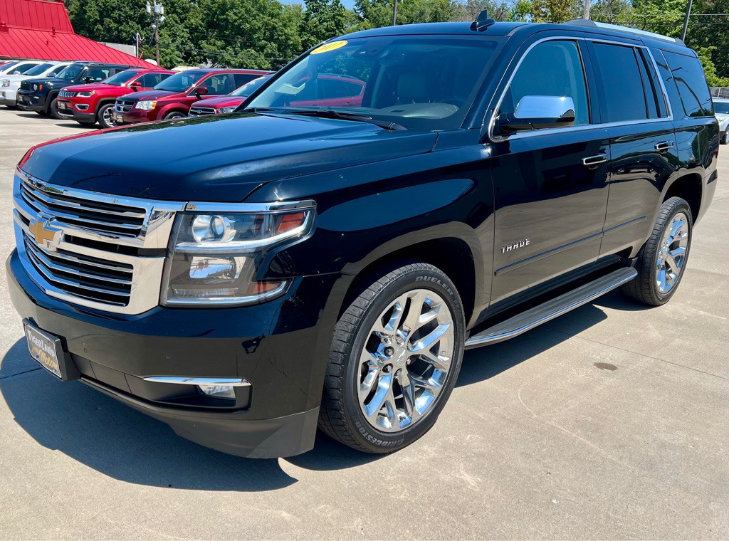 2017 Chevrolet Tahoe Image 3