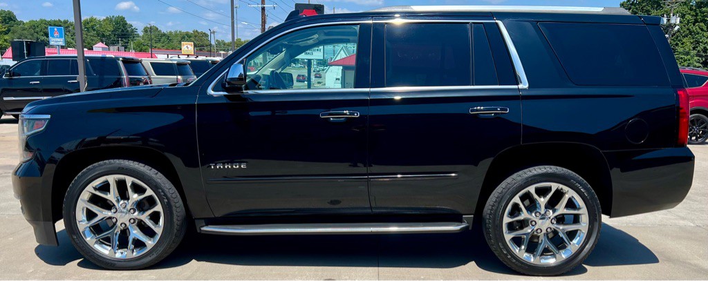 2017 Chevrolet Tahoe Image 4
