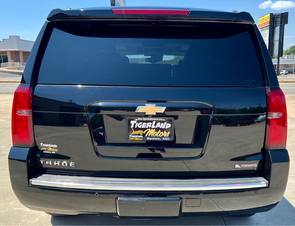2017 Chevrolet Tahoe Image 6