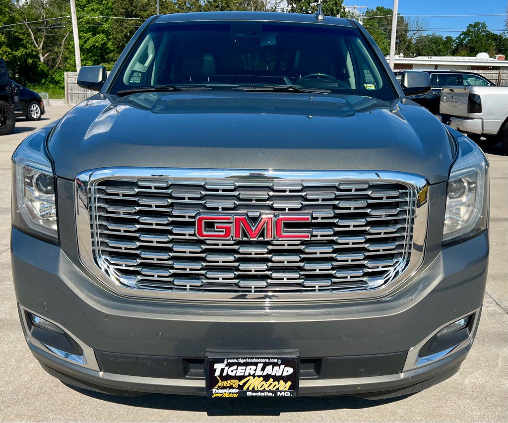 2018 GMC Yukon Image 2