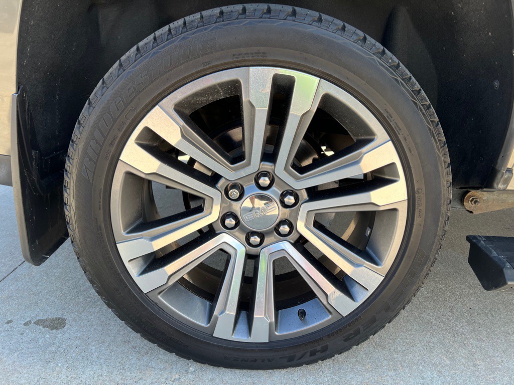 2018 GMC Yukon Image 19