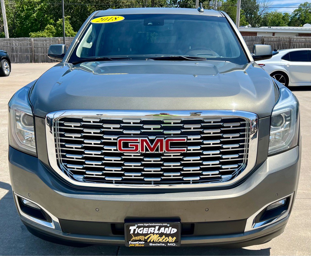 2018 GMC Yukon Image 2