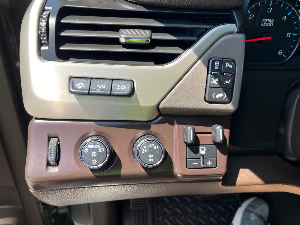 2018 GMC Yukon Image 23