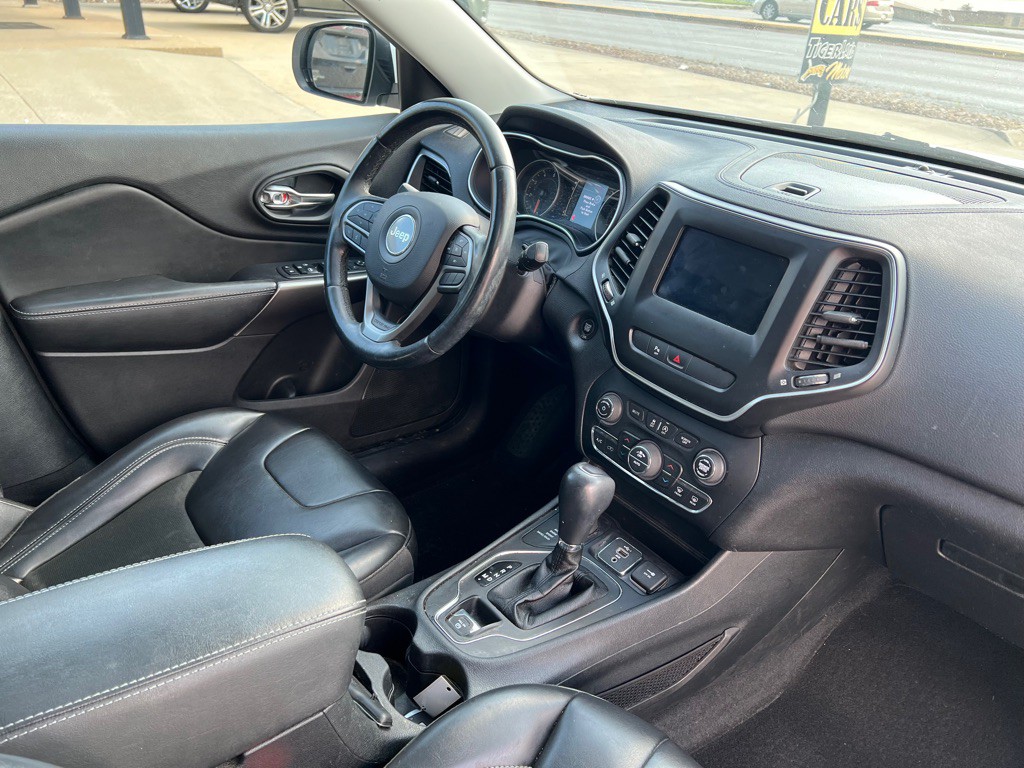 2020 Jeep Cherokee Image 13