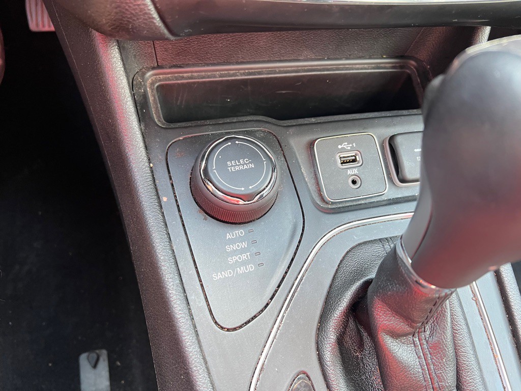 2020 Jeep Cherokee Image 20