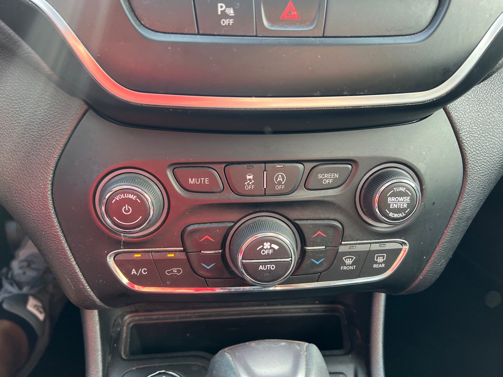 2020 Jeep Cherokee Image 21