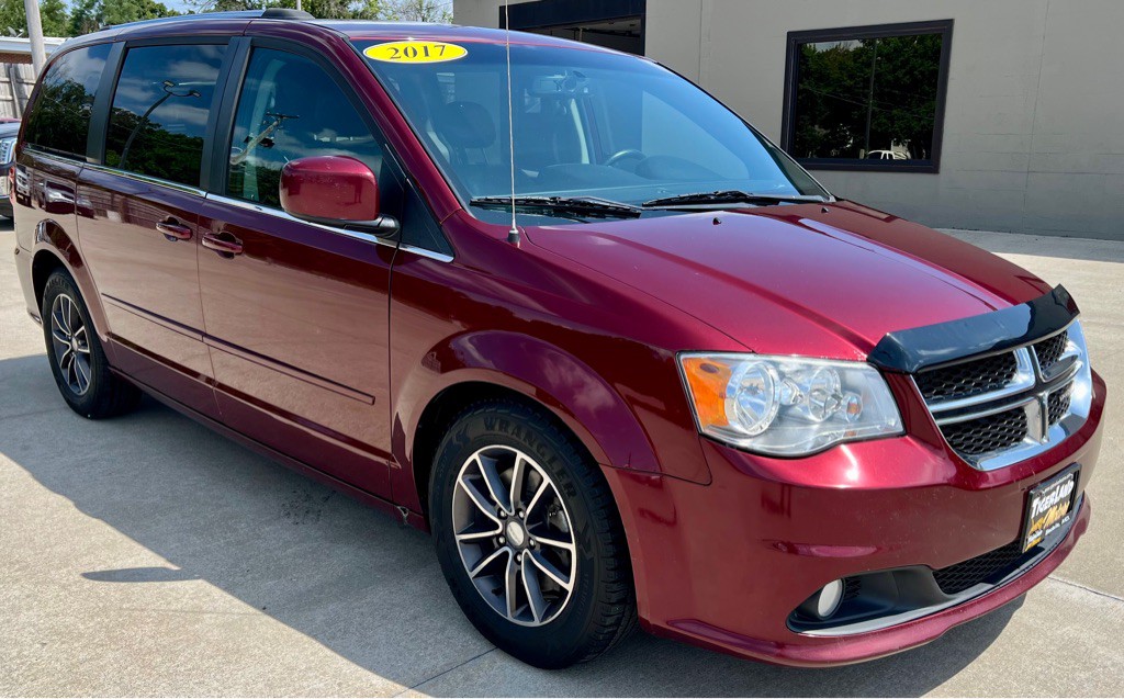 2017 Dodge Grand Caravan Image 1