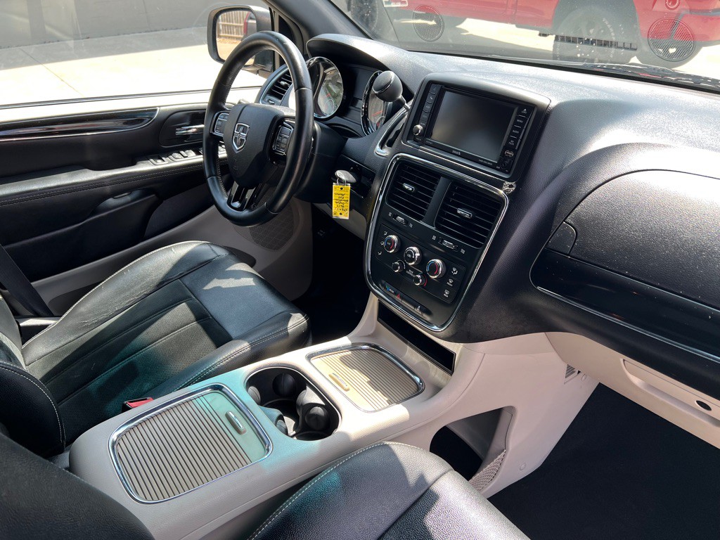 2017 Dodge Grand Caravan Image 12