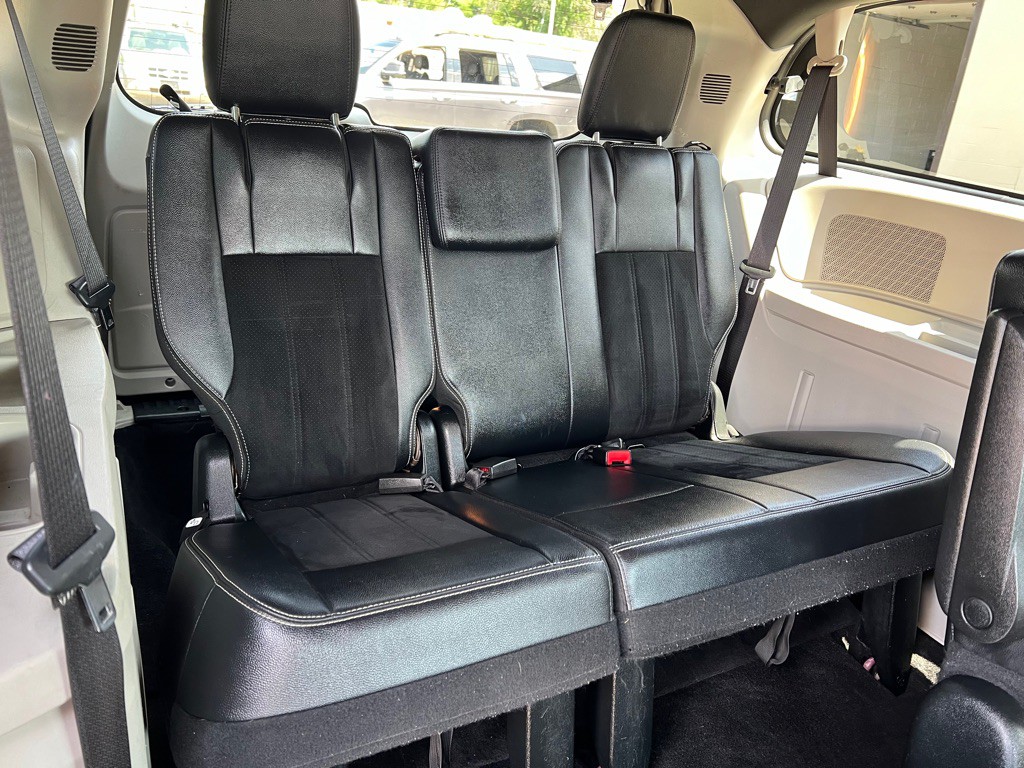 2017 Dodge Grand Caravan Image 15