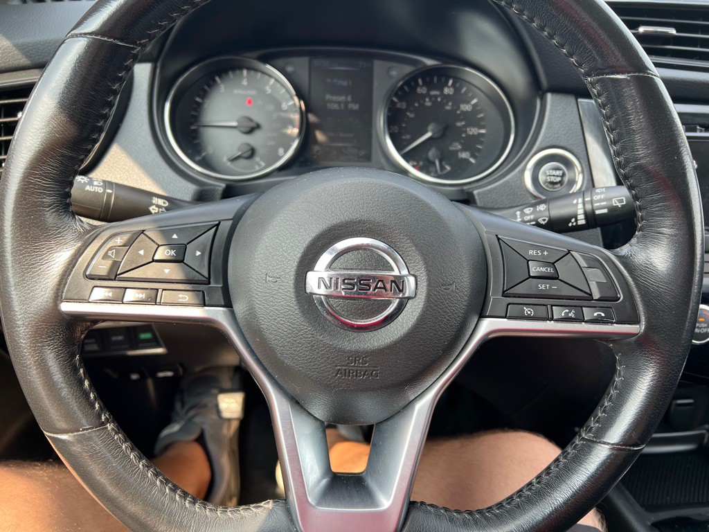 2017 Nissan Rogue Image 24