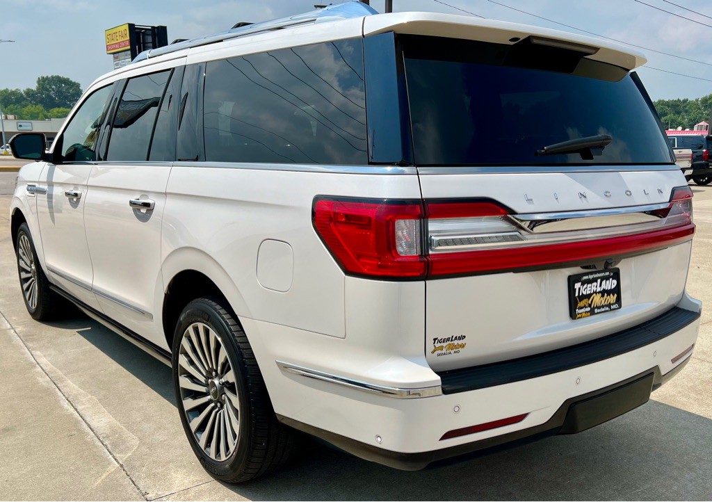 2019 Lincoln Navigator Image 5