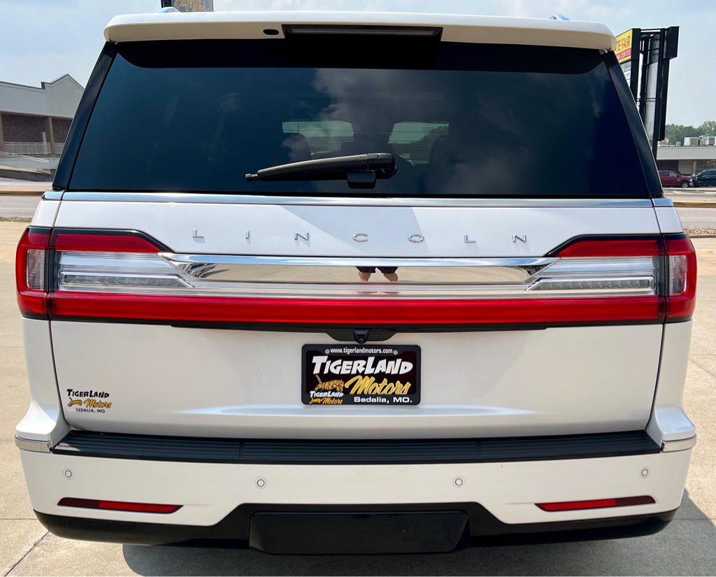 2019 Lincoln Navigator Image 6