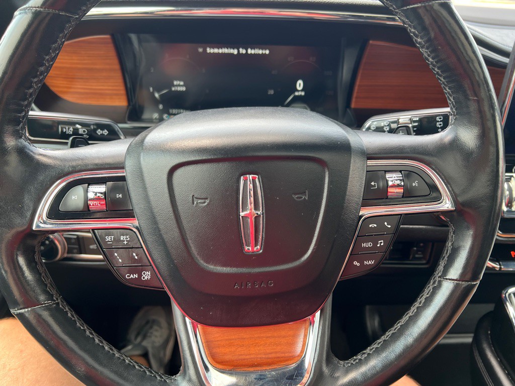 2019 Lincoln Navigator Image 34