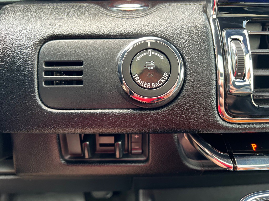 2019 Lincoln Navigator Image 37