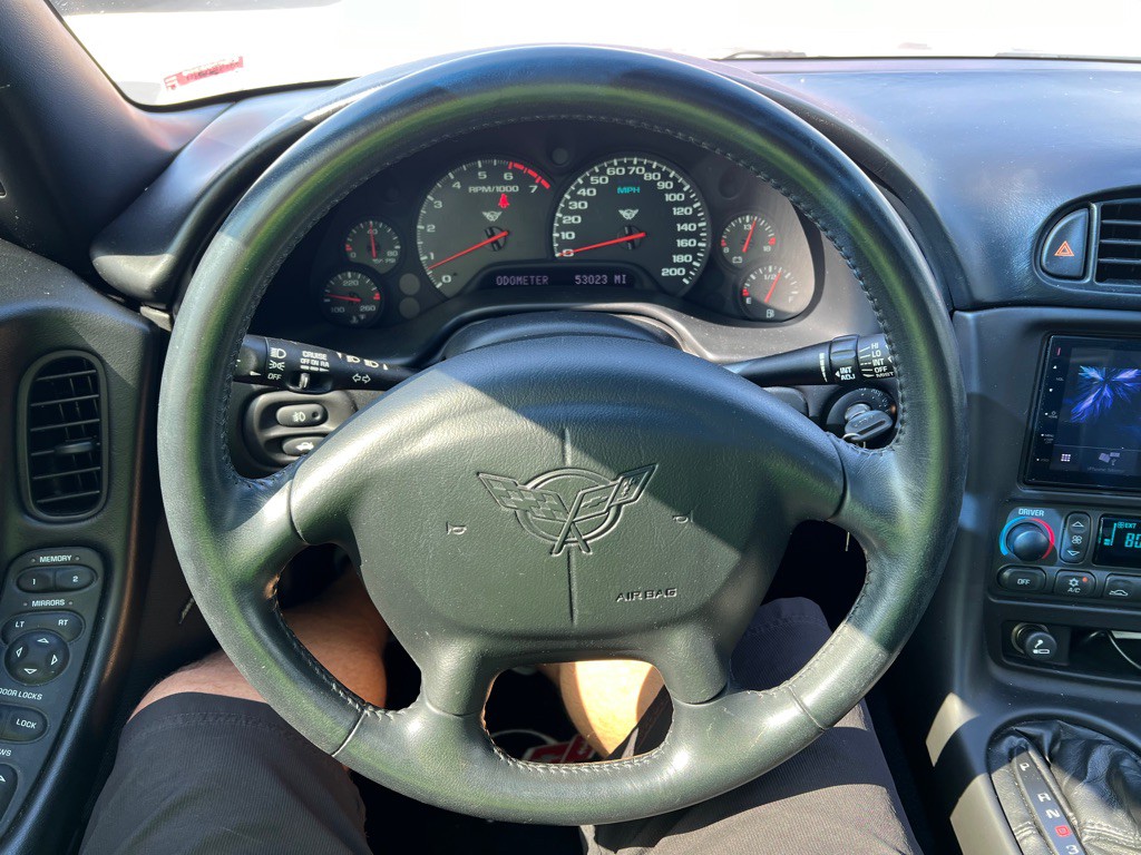 2004 Chevrolet Corvette Image 25
