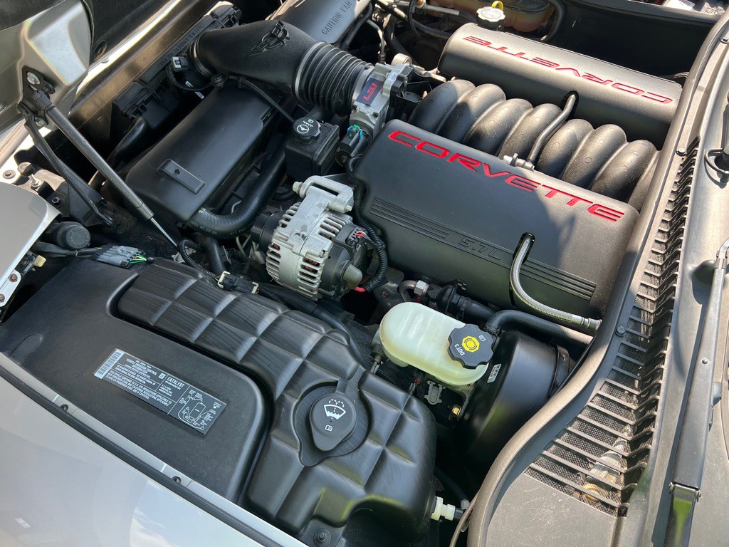 2004 Chevrolet Corvette Image 28