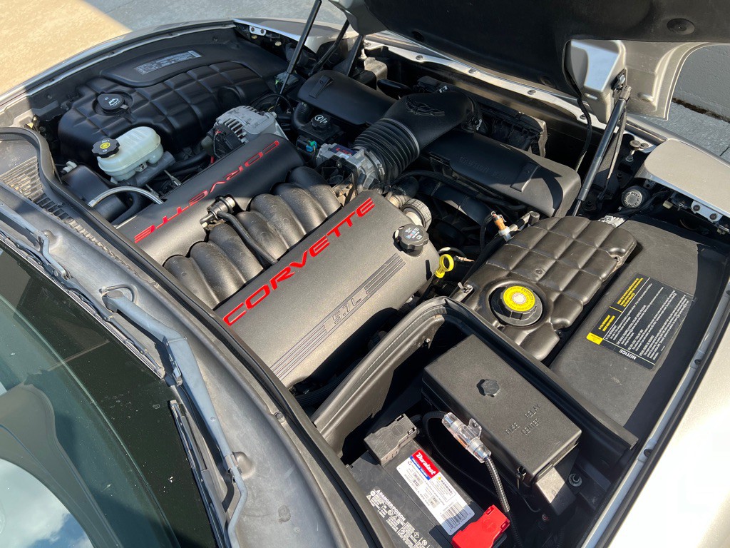 2004 Chevrolet Corvette Image 29