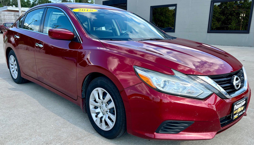 2018 Nissan Altima Image 1