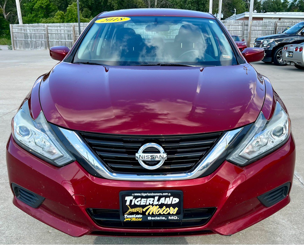 2018 Nissan Altima Image 2