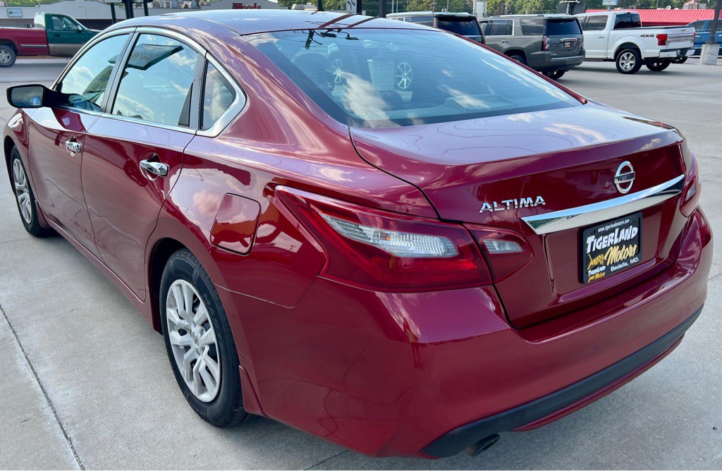 2018 Nissan Altima Image 5