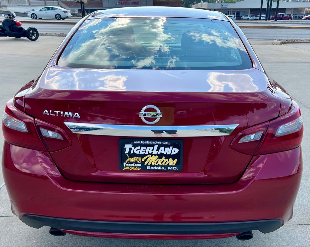 2018 Nissan Altima Image 6