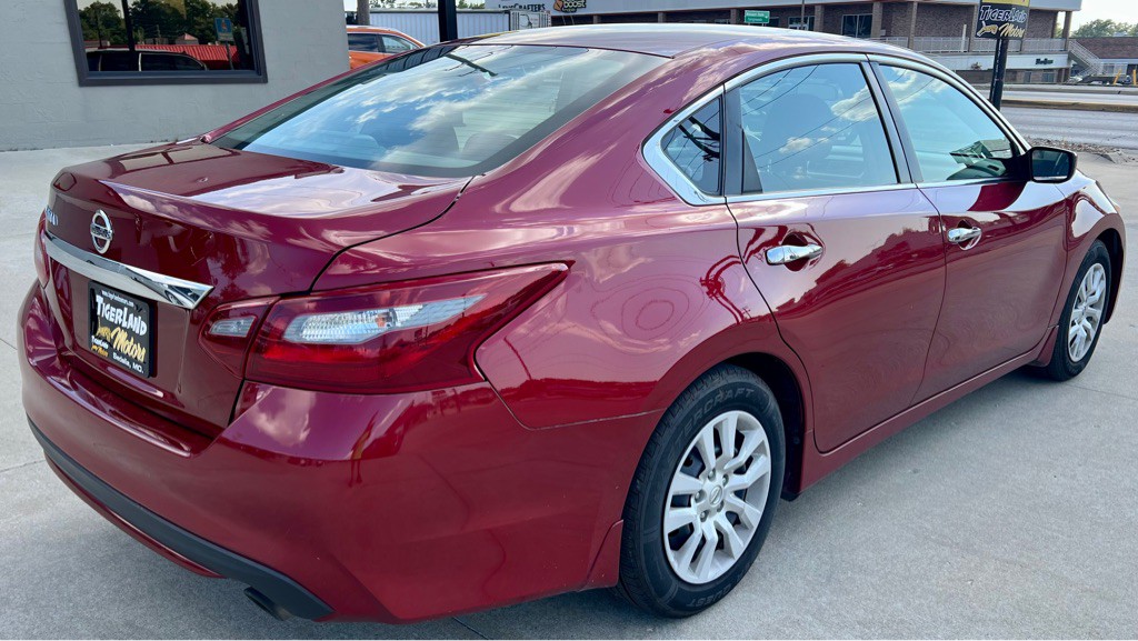 2018 Nissan Altima Image 7