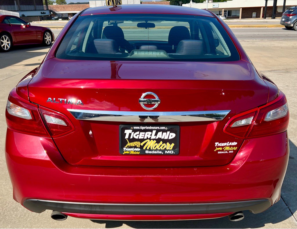 2018 Nissan Altima Image 6