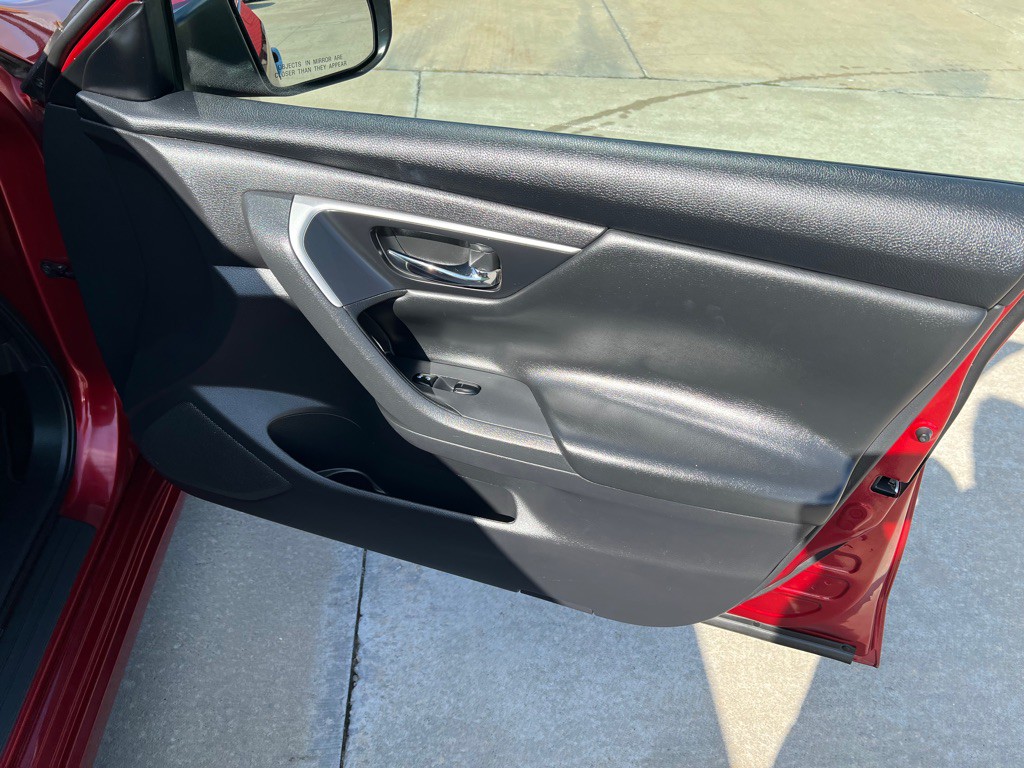 2018 Nissan Altima Image 9