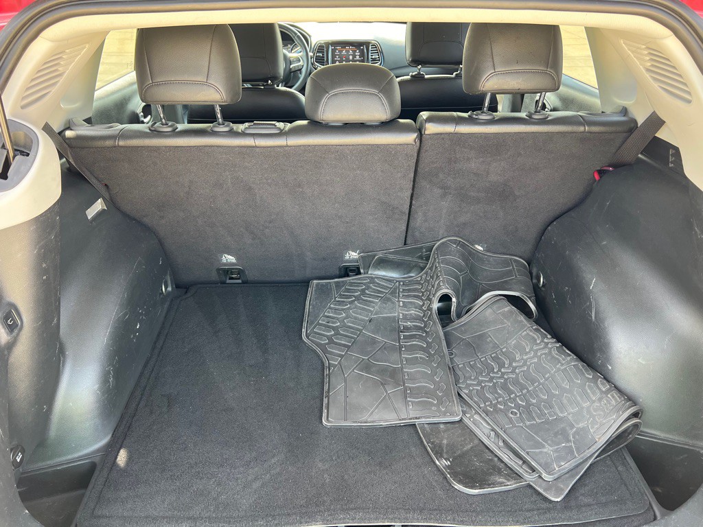 2018 Jeep Compass Image 16