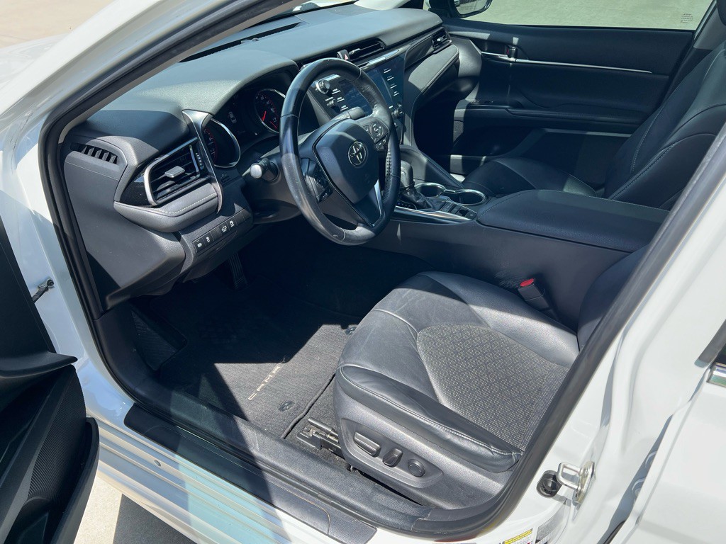 2020 Toyota Camry Image 15