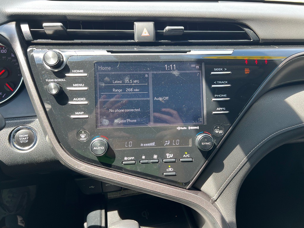 2020 Toyota Camry Image 17