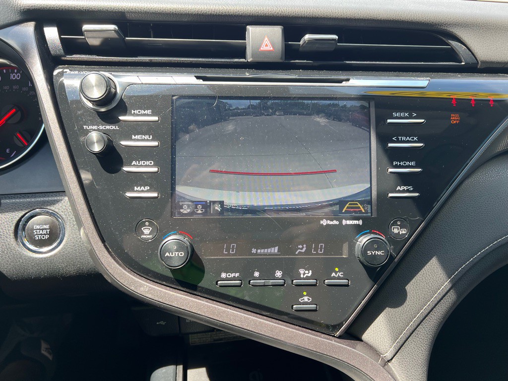 2020 Toyota Camry Image 18