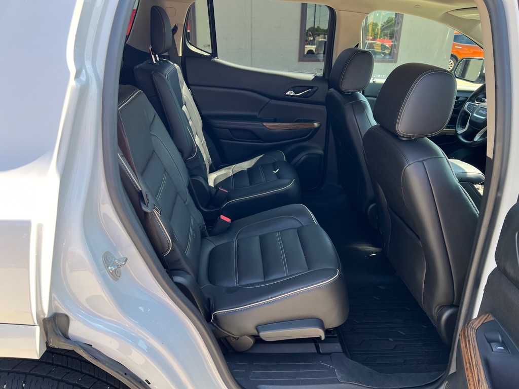 2017 GMC Acadia Image 15